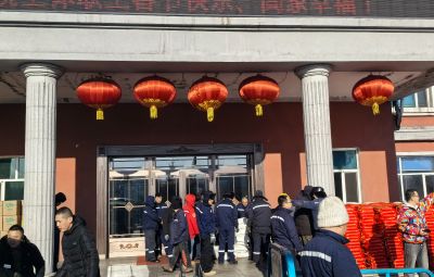 情暖新春 心系职工——东升国际官网发展2026年春节难题职工慰问送温暖活动